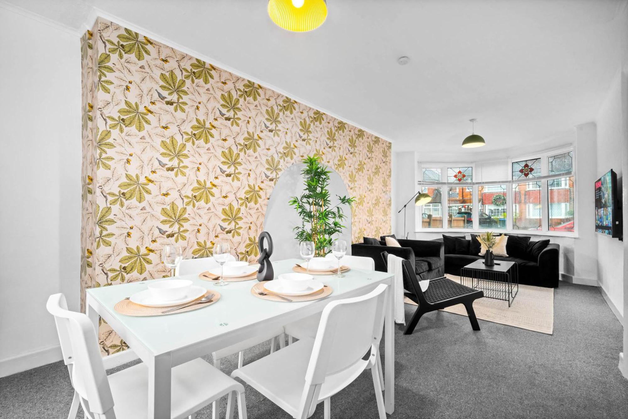 Stylish 3 Bedroom House - Parking - Garden - Great Barr - Netflix - Top Rated -121J 버밍엄 외부 사진